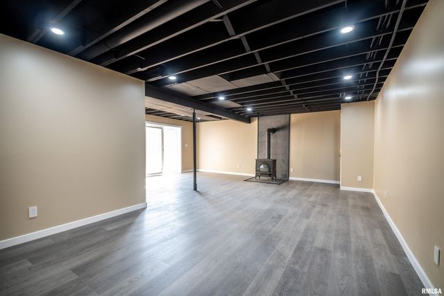 4502 NW SCENIC Drive, Peoria, IL 61615