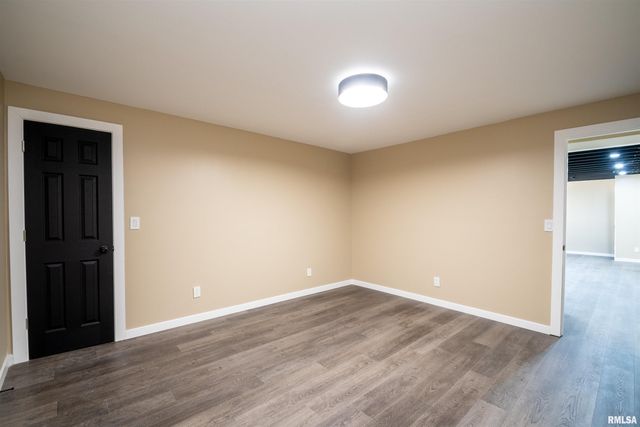 4502 NW SCENIC Drive, Peoria, IL 61615