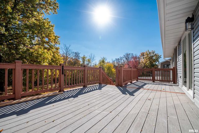 4502 NW SCENIC Drive, Peoria, IL 61615