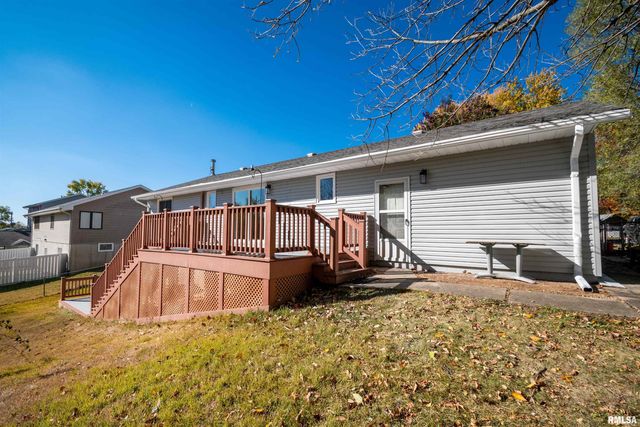 4502 NW SCENIC Drive, Peoria, IL 61615