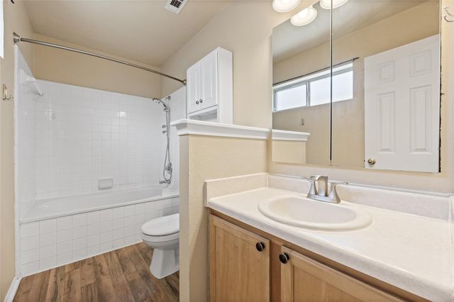 210 Mesquite CIR, Copperas Cove, TX 76522