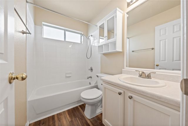 210 Mesquite CIR, Copperas Cove, TX 76522