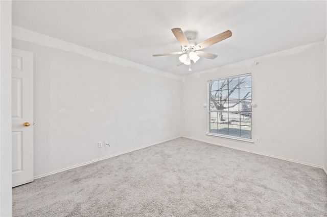 210 Mesquite CIR, Copperas Cove, TX 76522