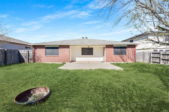 210 Mesquite CIR, Copperas Cove, TX 76522