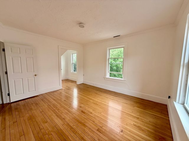 5 Stoneland Rd 2, Worcester, MA 01603
