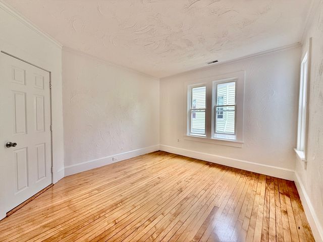 5 Stoneland Rd 2, Worcester, MA 01603