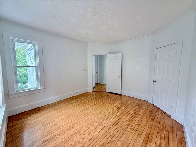 5 Stoneland Rd 2, Worcester, MA 01603
