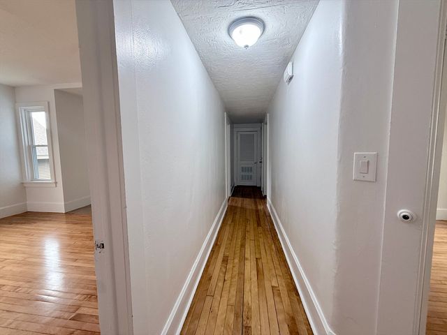 5 Stoneland Rd 2, Worcester, MA 01603