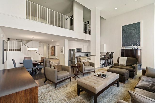530 Atlantic Ave 702, Boston, MA 02210