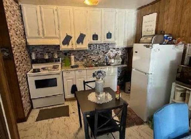 172 Conner St, Tyler, AL 36785