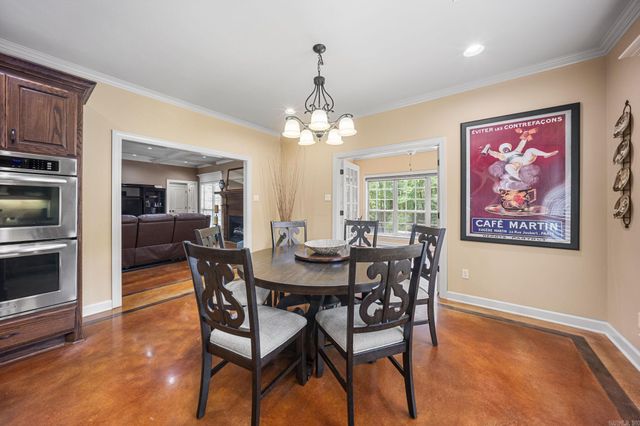 212 Seminole Ln Lane, Maumelle, AR 72113