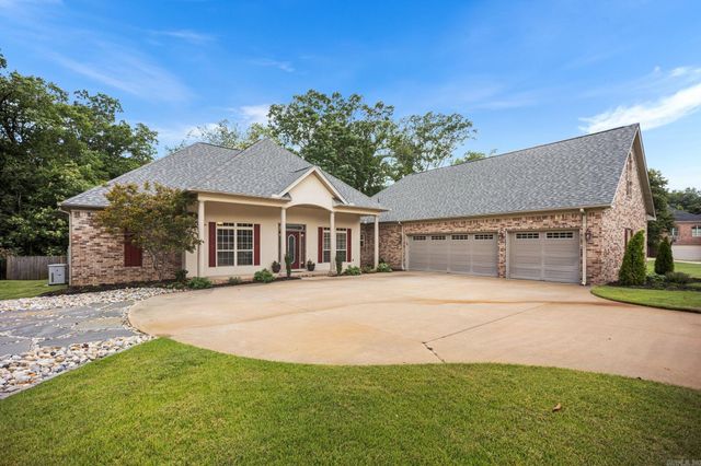 212 Seminole Ln Lane, Maumelle, AR 72113