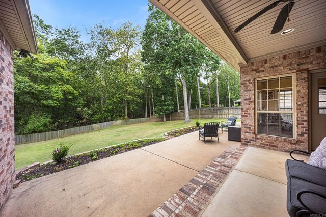 212 Seminole Ln Lane, Maumelle, AR 72113