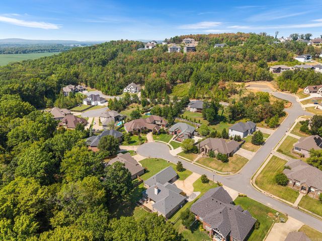 212 Seminole Ln Lane, Maumelle, AR 72113