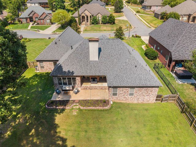 212 Seminole Ln Lane, Maumelle, AR 72113