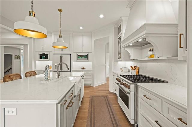 11621 S Mize Road, Olathe, KS 66061