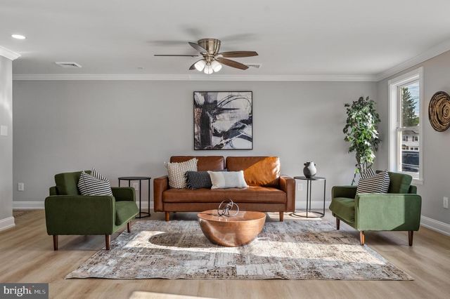 707 LINDA AVE, Blackwood, NJ 08012