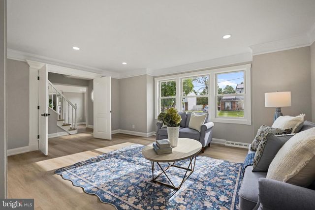 707 LINDA AVE, Blackwood, NJ 08012