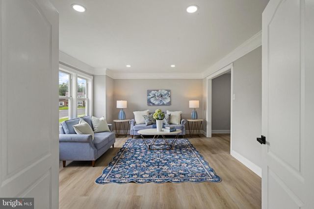 707 LINDA AVE, Blackwood, NJ 08012