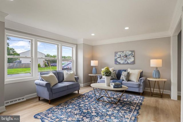 707 LINDA AVE, Blackwood, NJ 08012
