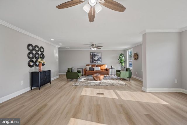 707 LINDA AVE, Blackwood, NJ 08012