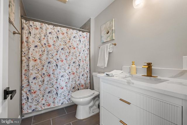 707 LINDA AVE, Blackwood, NJ 08012