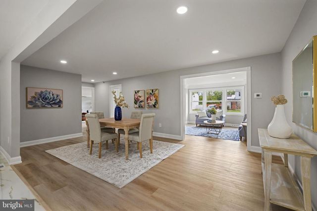 707 LINDA AVE, Blackwood, NJ 08012
