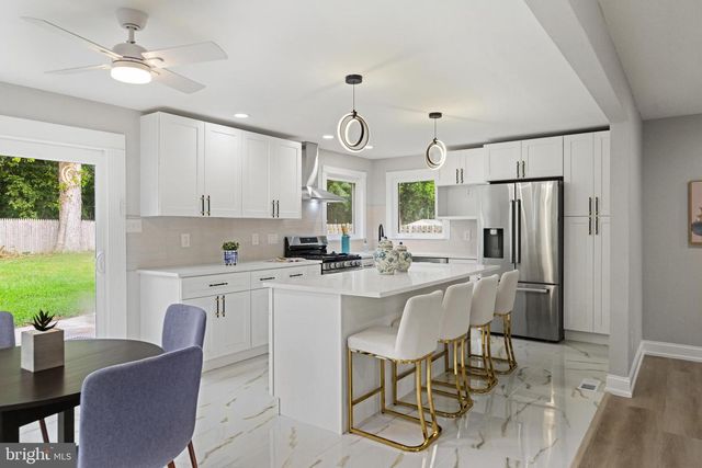 707 LINDA AVE, Blackwood, NJ 08012