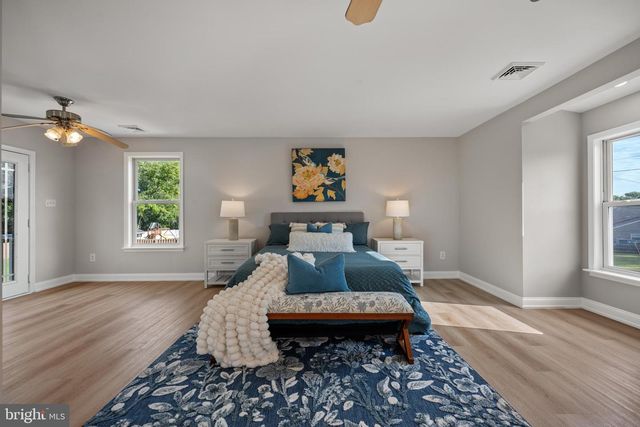 707 LINDA AVE, Blackwood, NJ 08012