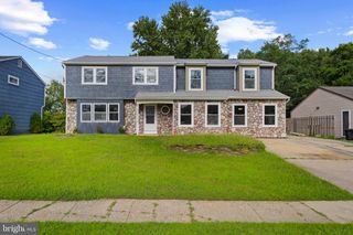707 LINDA AVE, Blackwood, NJ 08012