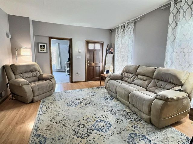 45 EVELINE STREET, Oshkosh, WI 54901