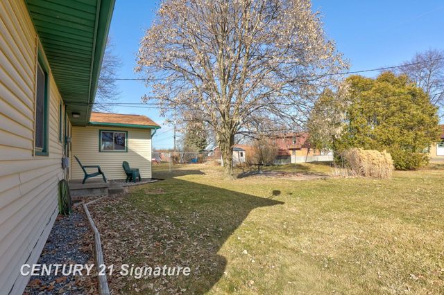 4551 Westfield Court, Bay City, MI 48706