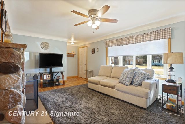 4551 Westfield Court, Bay City, MI 48706