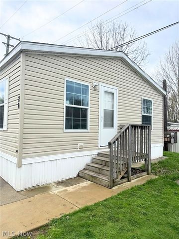 6835 Richmond Road 26, Glenwillow, OH 44139