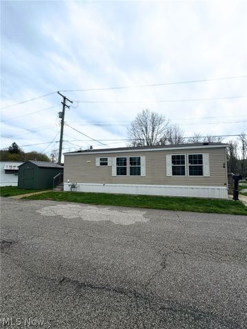 6835 Richmond Road 26, Glenwillow, OH 44139