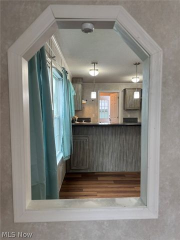6835 Richmond Road 26, Glenwillow, OH 44139