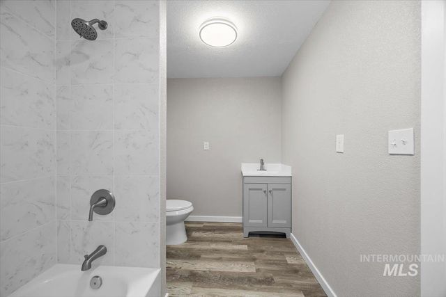 435 N Haskett Street, Mountain Home, ID 83647