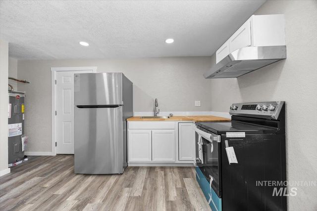 435 N Haskett Street, Mountain Home, ID 83647