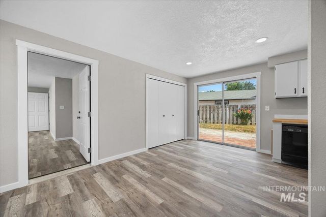 435 N Haskett Street, Mountain Home, ID 83647