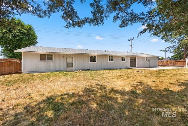 435 N Haskett Street, Mountain Home, ID 83647