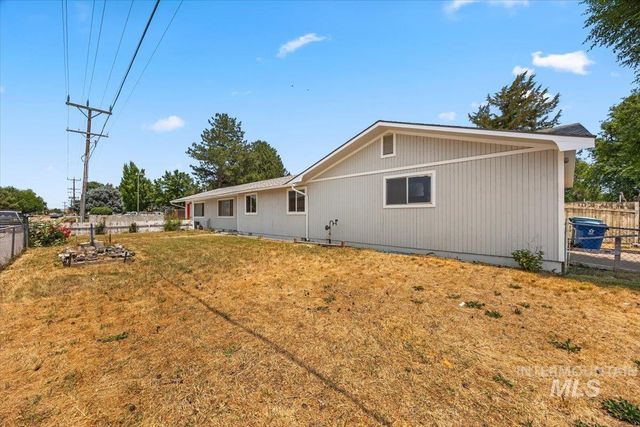 435 N Haskett Street, Mountain Home, ID 83647