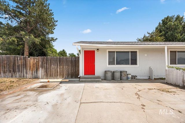 435 N Haskett Street, Mountain Home, ID 83647