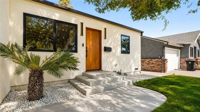 1436 N Frederic, Burbank, CA 91505