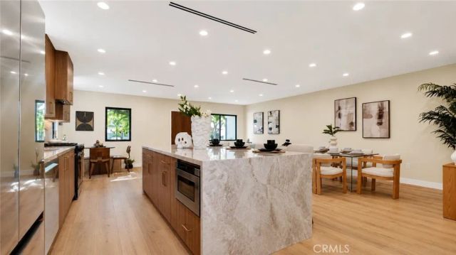 1436 N Frederic, Burbank, CA 91505