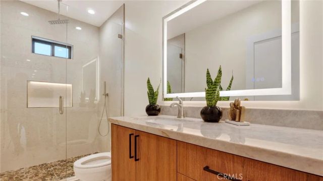 1436 N Frederic, Burbank, CA 91505