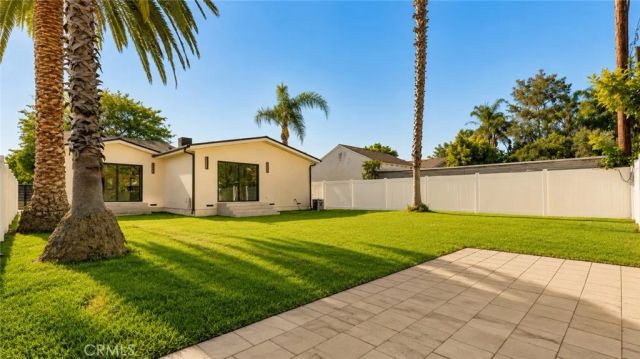 1436 N Frederic, Burbank, CA 91505