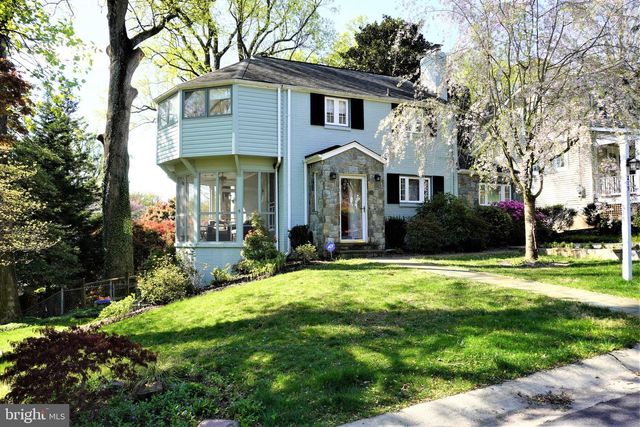 215 CRESTMOOR CIR, Silver Spring, MD 20901