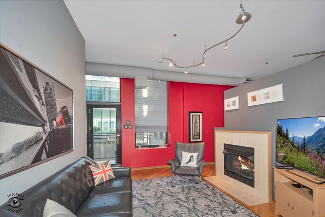 910 S Michigan Avenue 716, Chicago, IL 60605