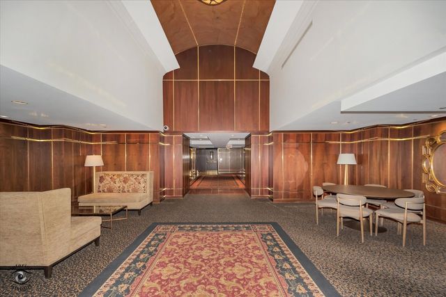 910 S Michigan Avenue 716, Chicago, IL 60605