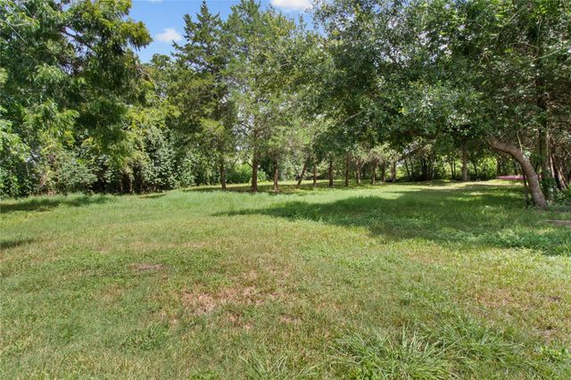 2305 Fm 1462 Road, Alvin, TX 77511